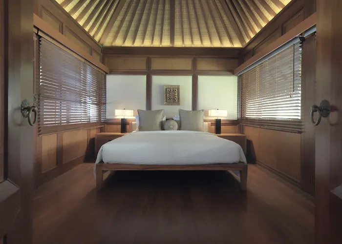 The Legian Seminyak, Bali 5*